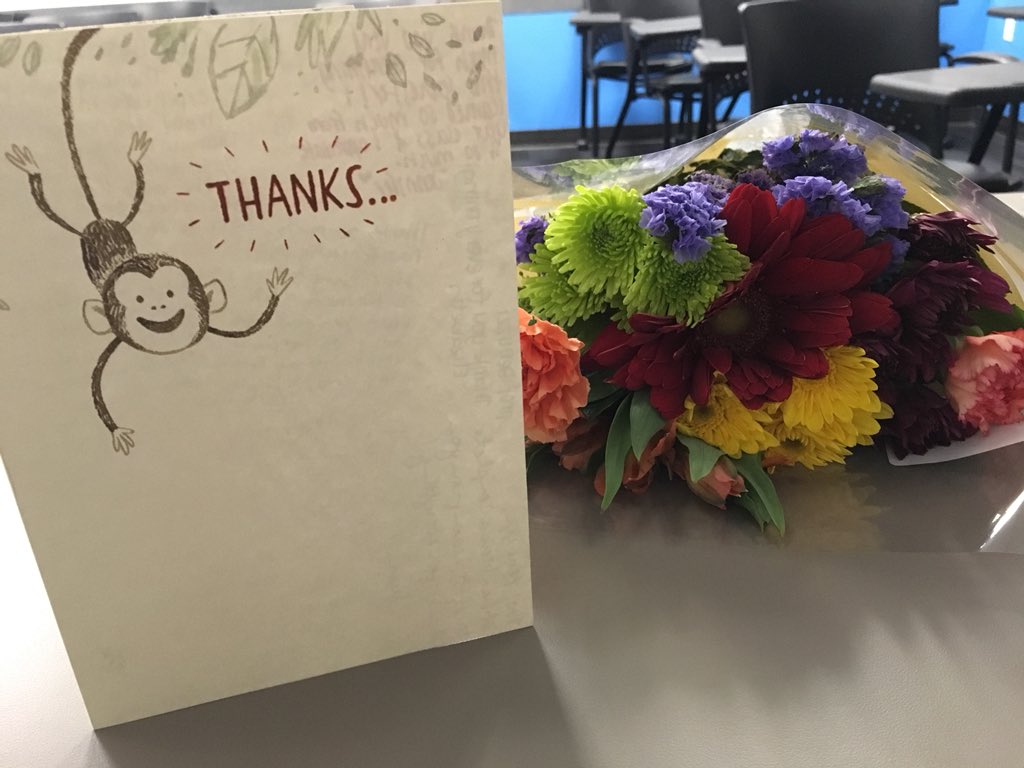 StaceyBenuzzi's tweet photo. So sweet! My method students gave me flowers and a thank you card tonight. #LastClassOfTheSemester #TearyEyed #ILoveTeaching #OurFutureInEducationIsBright @CSULBCED https://t.co/aAhg6Nl8sV