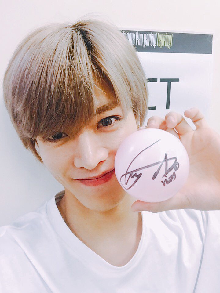 NCTsmtown's tweet photo. 시즈니🌱 
사랑해요💚 https://t.co/Zi4zryhBco