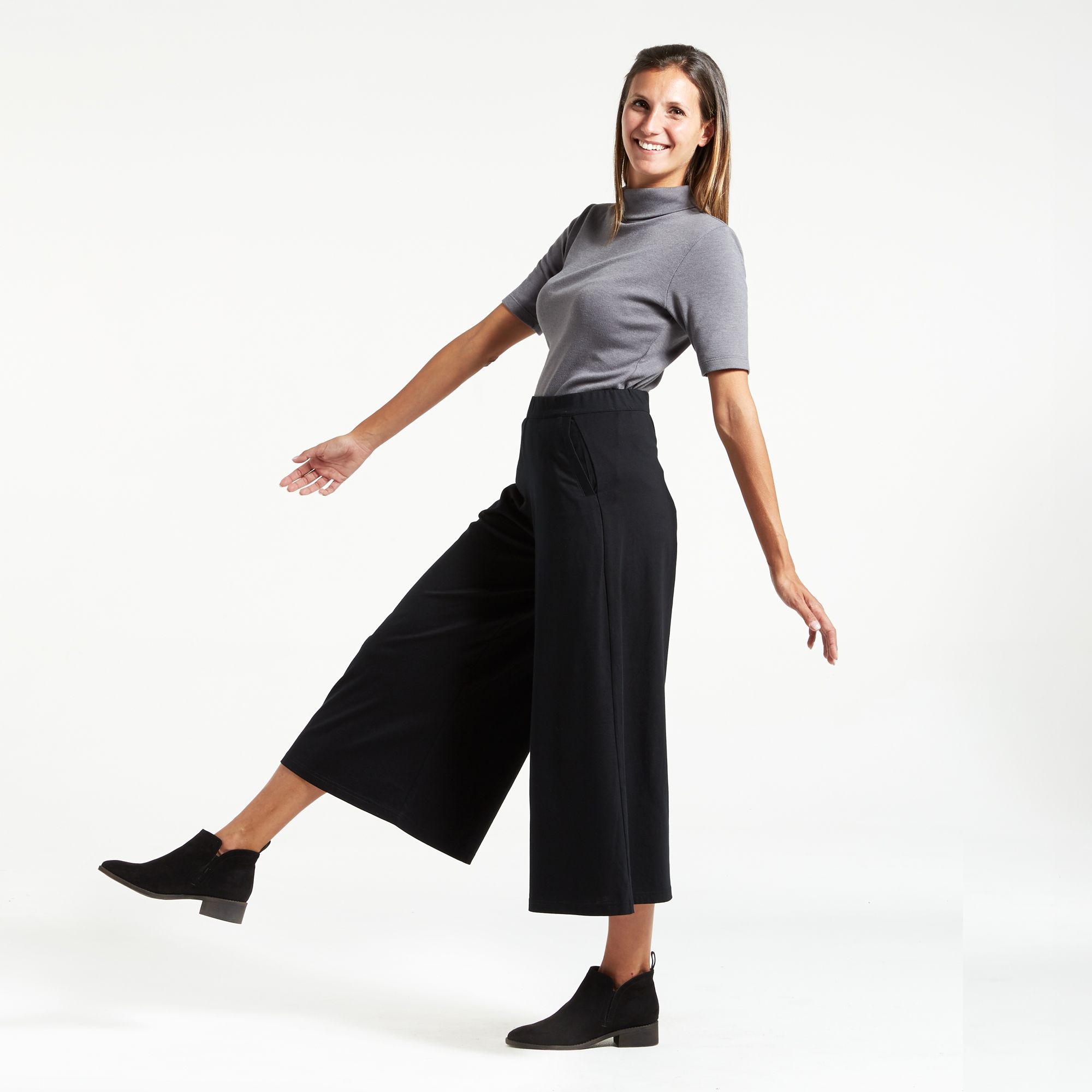 Dorsu on Twitter: "Culottes- fitted through the waist and hips flowing  through the legs, they are perfect for all day, everyday. #Versatile and  #comfortable, they will see you through the seasons and