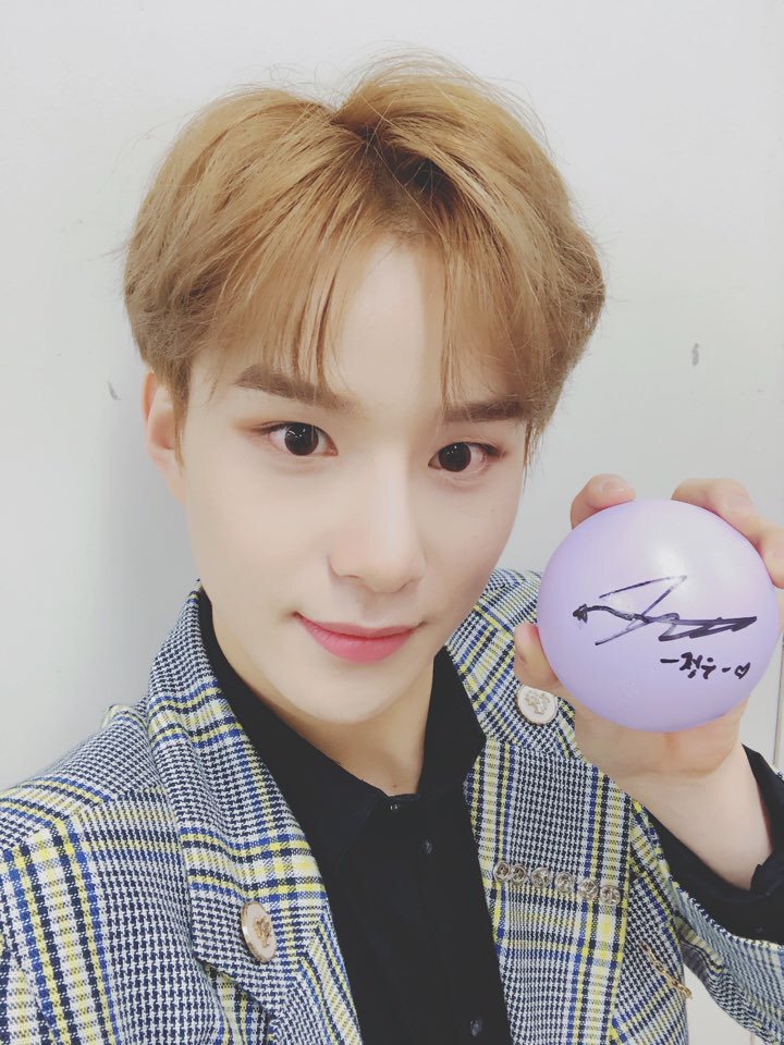 NCTsmtown's tweet photo. 시즈니🌱 
사랑해요💚 https://t.co/6g0xZJXuTY