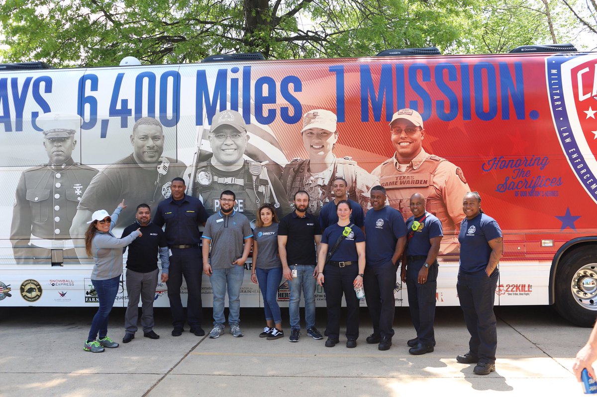 THANK YOU <a href="/Mightiest_Duke/">Mighty Duke St.</a> <a href="/HeadCoachMely/">MELY</a> <a href="/AlexandriaVAFD/">Alexandria Fire-EMS</a> <a href="/Apple/">Apple</a> for helping support #CarryTheLoad!! Beautiful weather and beautiful spirits honoring those who protected, served, and made the ultimate sacrifice. TY <a href="/smileygrady/">ryan grady</a> and all of the <a href="/carrytheload/">Carry The Load</a> east team! #ATTproud