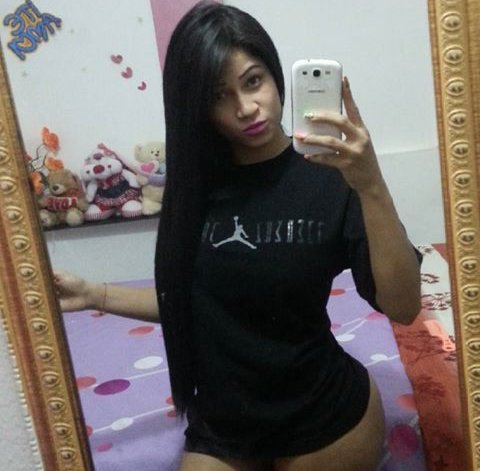 Danielitasexy13's tweet photo. #BuenasNoches amig@S https://t.co/weR9aWOF0d