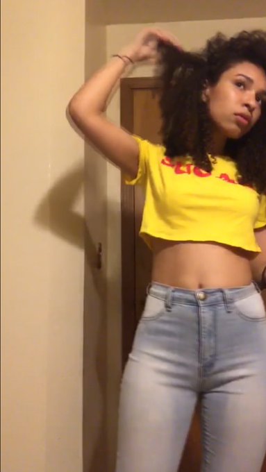 Low quality screenshots on FaceTime>>> https://t.co/gaKQPFUXp9<a href="/tag/newprofilepic"class="tags"><span>#newprofilepic</span></a>