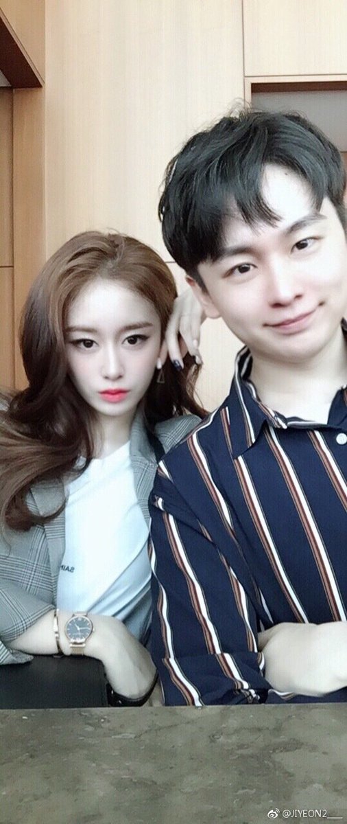 JiyeonAlways's tweet photo. Jiyeon's weibo update https://t.co/FmimSF0yn5