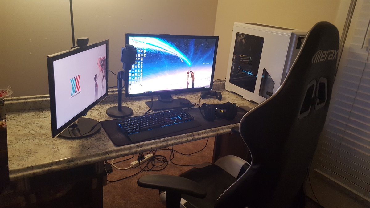 NierrEdits's tweet image. Come to realize I have no pictures of my setup all done up on my phone so took one and I shall post to ze twitterverse #PCenthusiast #setup