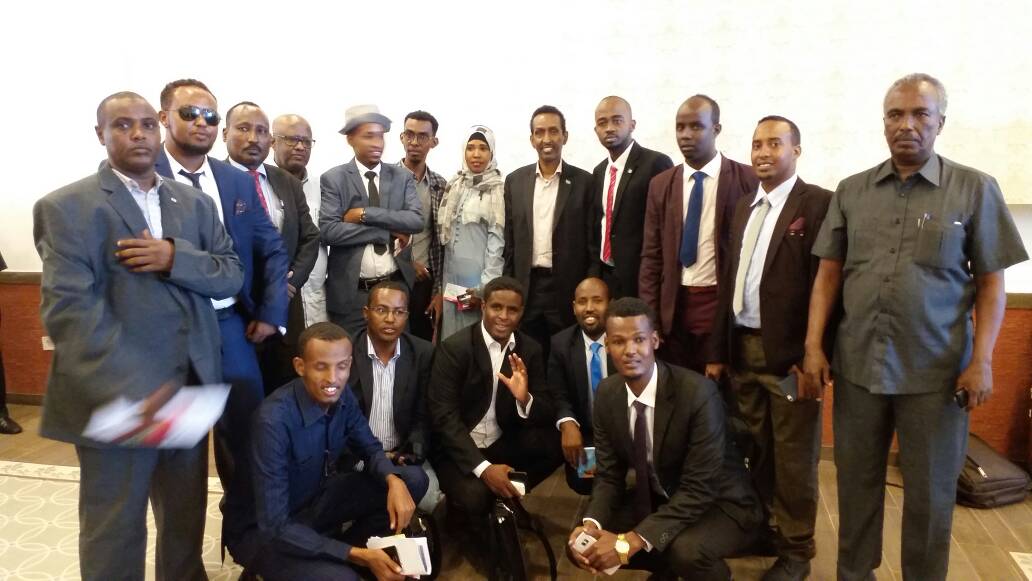 IndiainKenya's tweet photo. Delighted that 20 young #Somali diplomats are in Delhi today to attend a special training course at India's #ForeignServiceInstitute. This is yet another mark of our age-old #IndianOcean friendship.
@IndianDiplomacy @SushmaSwaraj @MEAIndia https://t.co/CrT3Lc9khI
