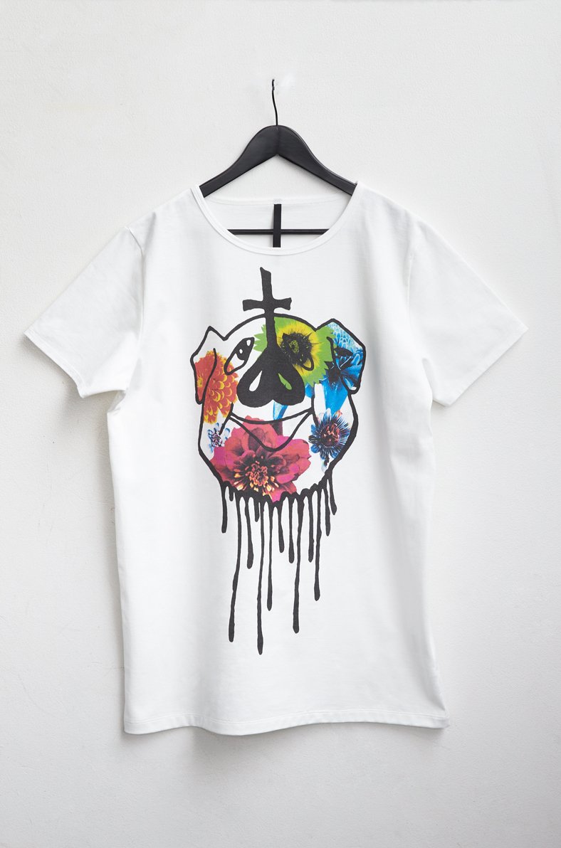 MOSES_HORNS's tweet photo. [MOSES 2018年最新COLLECTION]
本日より最新コレクション商品のTシャツの販売をさせて頂きます。
人気の豚Tシャツが春夏にピッタリな鮮やかなflowerをあしらったデザインです。
MOSES ONLINE STOREにて開始させていただきますので是非お求めください。
https://t.co/DDiqL7fsST https://t.co/FRpejltzBl