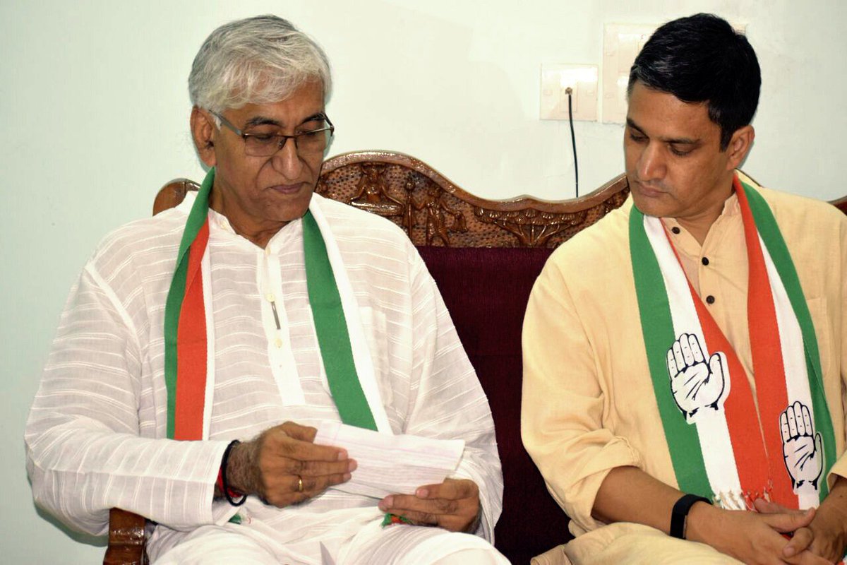 TS_SinghDeo's tweet image. You know you are off to a flying start, when the first set of meetings for #JanGhoshnaPatra is with Shikshak &amp;amp; Karmchaari Sangh and it turns out to be most satisfying, with profound suggestions pouring in to refurbish the education sector!
#आपका_विकास_आपके_हाथ