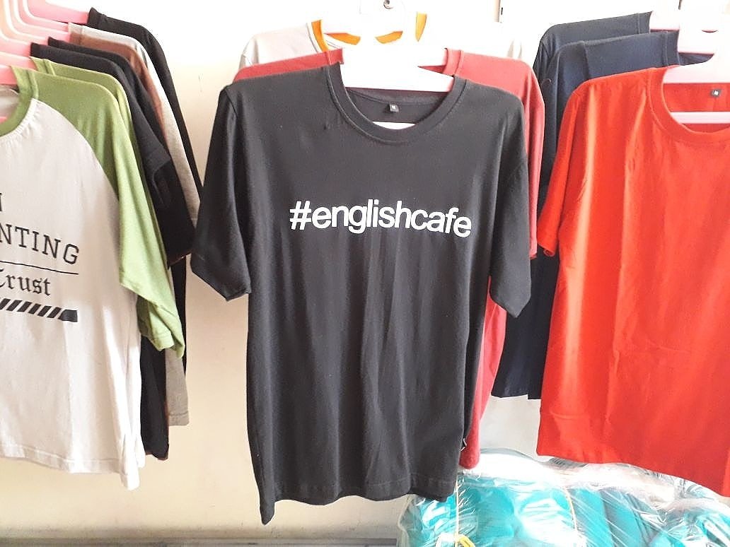 ECPusat's tweet photo. √
Kaos cantik English Cafe
•
English Cafe
Private, Regular, Online📚
"Learning English In Cafe"
•
More Info :
📞 0877-4009-9559
📱 englishcafe.pusat
📱 DA3B7EE9 / ECJogja
🏡 KIKO 
Jl. Magelang KM. 5 No. 165, Sinduadi
•
https://t.co/WhotyOXNKY 🌐 https://t.co/G3rLkfkT90