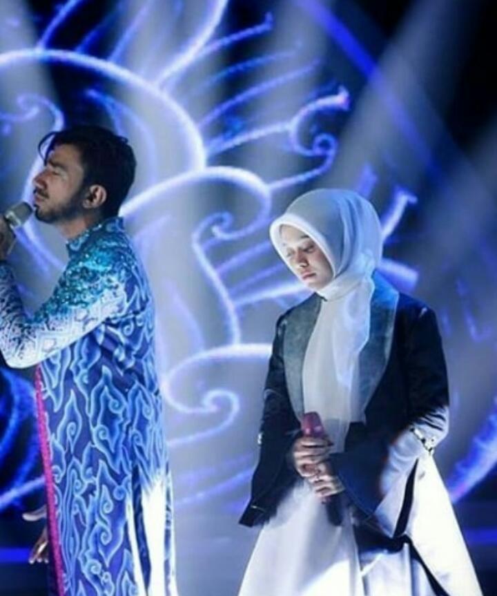 Bismillah de semoga malam ini rezekinya dede <a href="/Lesti_Jenong_DA/">Lestykejora</a>  
#LestiKonserSosmedLIDA