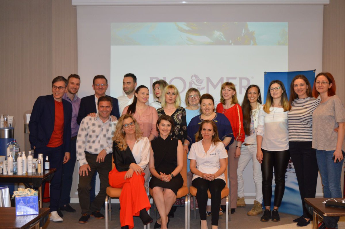 BioMerCosmetics's tweet photo. Workshop en Rumanía
Recientemente celebramos un workshop en Bucarest, un evento organizado por nuestros distribuidores donde se presentaron los productos de alta cosmética natural de Bio Mer a todos los asistentes.
¡Todo un éxito! ;-) #cosmeticanatural #Biomer https://t.co/5Feqxwf2L4