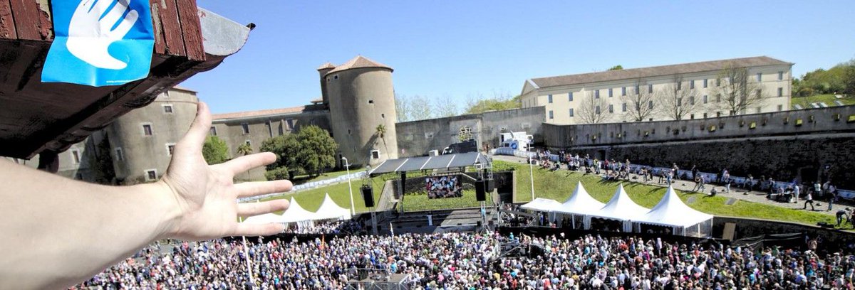 Last week, we attended an international conference to welcome the dissolution of #ETA.  We've been supporting civil society organisations in working to end the armed struggle, sharing lessons from #peace processes around the world. Read more here: bit.ly/2FIIJ7k