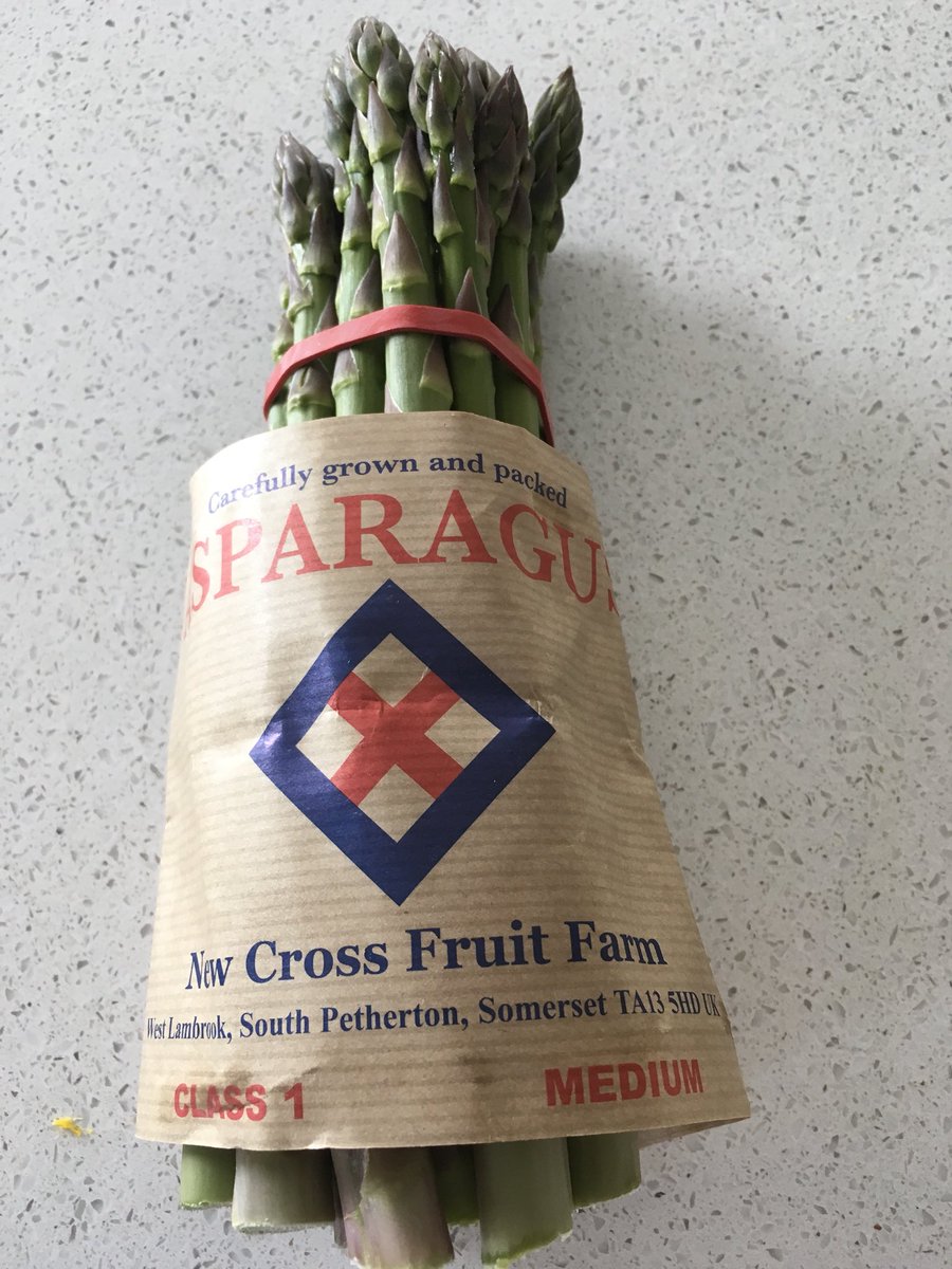 Just been to get these lovely fresh locally grown asparagus from New Cross farm West Lambrook South Petherton, you can see them growing in the fields #buylocal #locallygrownproduce