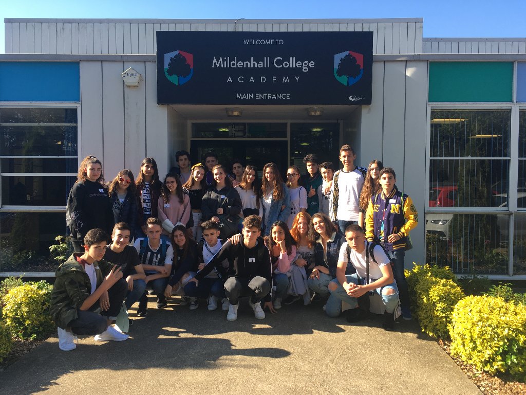 Our Spanish Group from Madrid at Mildenhall College this morning as part of our School Integration Programme🙂. Wishing them all a pleasant day! <a href="/MilCollege/">MCA</a>