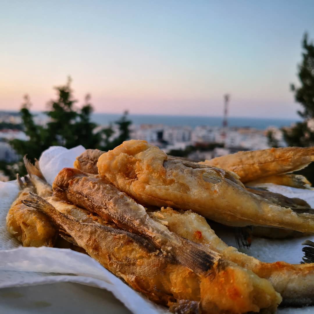 WeAreInPuglia's tweet photo. Battered and fried cod, who's joining us for this yummy lunch by the sea? 
#WeAreinPuglia 
📷 Instagram@lucrezia_81 https://t.co/Kjwt2jcWeI