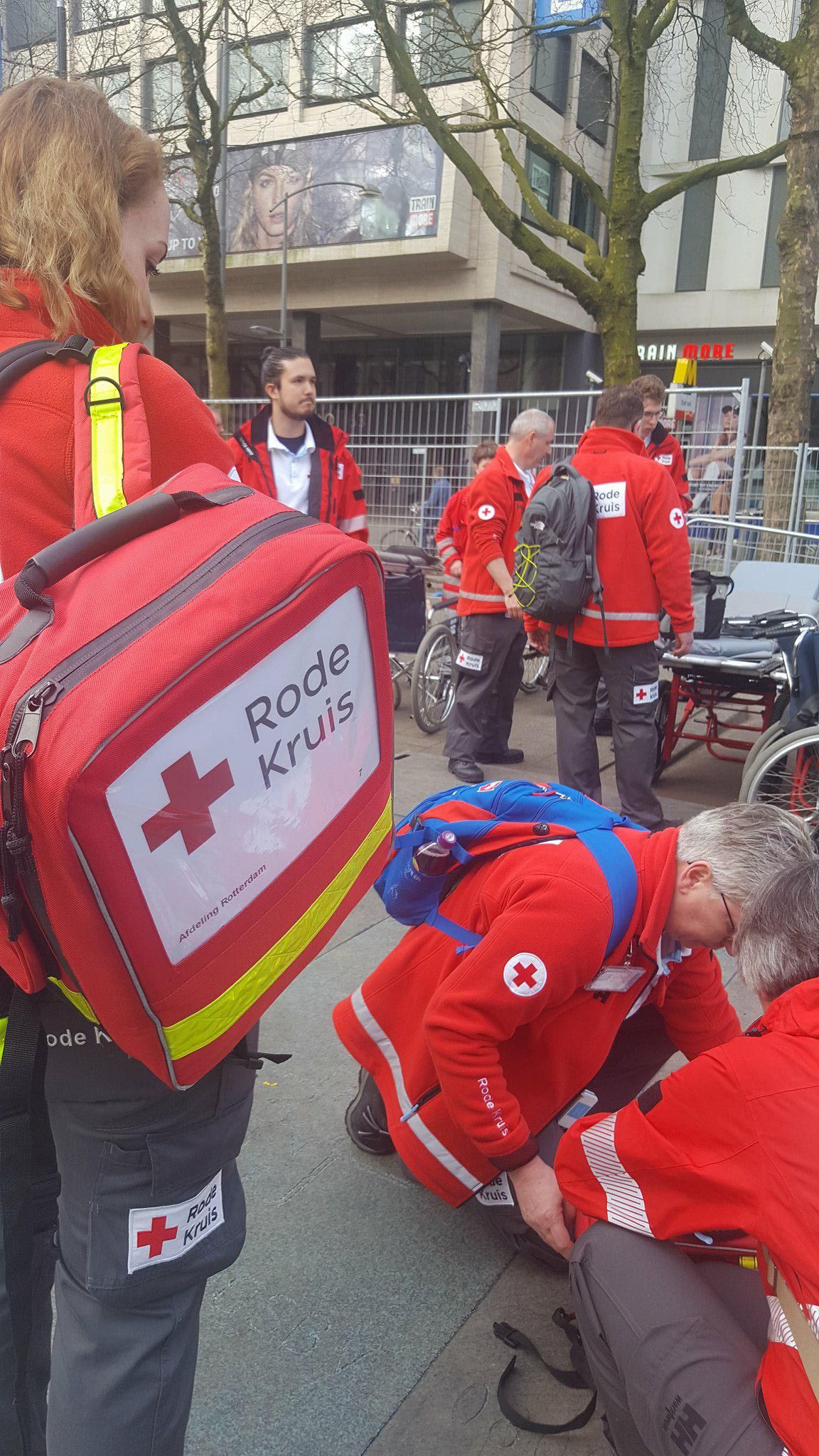 Inzet Uitgang Kangoeroe Rode Kruis Rotterdam - 010 2060622 on Twitter: "Het is alweer een maand  geleden dat onze toppers voor je klaarstonden bij de NN Marathon Rotterdam!  Lees het volledige verslag van 8 april