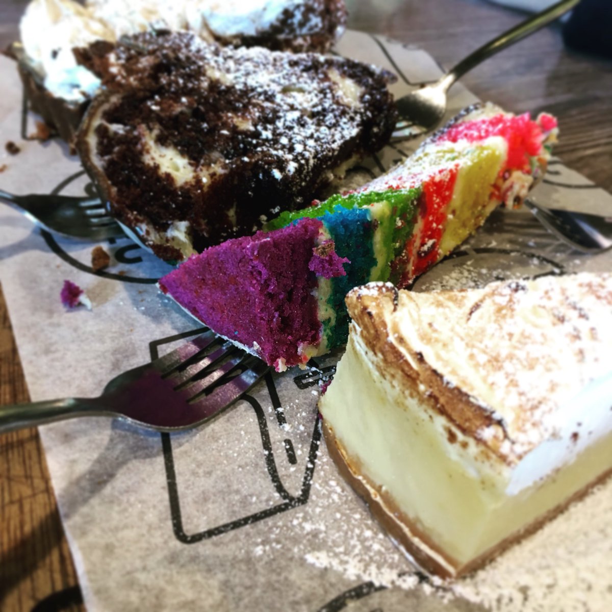 shimirhi's tweet photo. @soet_society_cafe - Life throws challenges and every challenge comes with rainbows and lights to conquer it.
·
Thank you for providing my rainbow this time! 🌈
·
#CapeTown #Cake #Chocolate #Rainbow #AfterTheStorm #LightInTheDark #Positivity #QuoteOfTheDay https://t.co/7mvyl4XEFL