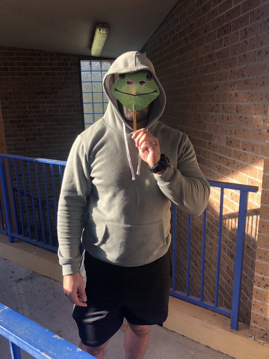 Getting our role play on in EDSS🐸
#KermitTheFrog #Tiddalick @TweetsbyGeorgeR #ACUedu_p