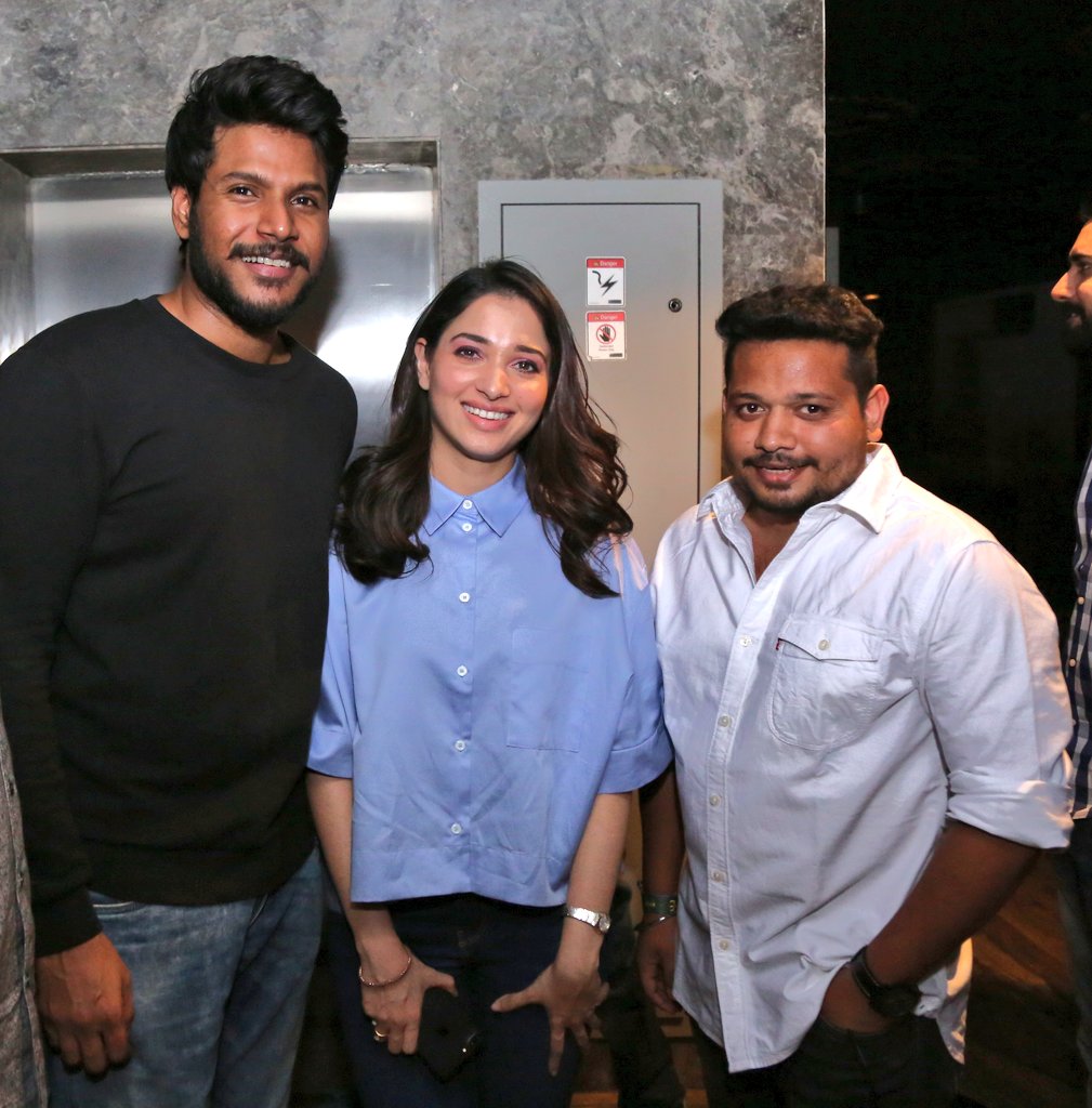 sivacherry9's tweet image. #PartyScenes @sundeepkishan @tamannaahspeaks