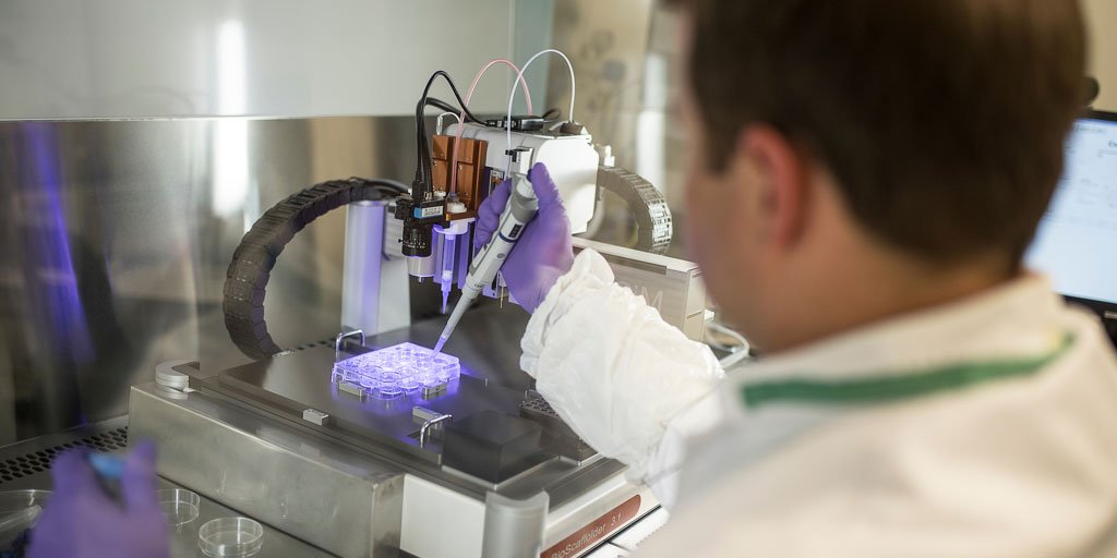 BrightlandsMC's tweet image. Chemelot Innovation and Learning Labs (CHILL) partners with Brightlands Materials Center to strengthen the footprint of experimental facilities. Read more: bit.ly/2FTPCmw #Innovation #Research #Polymers