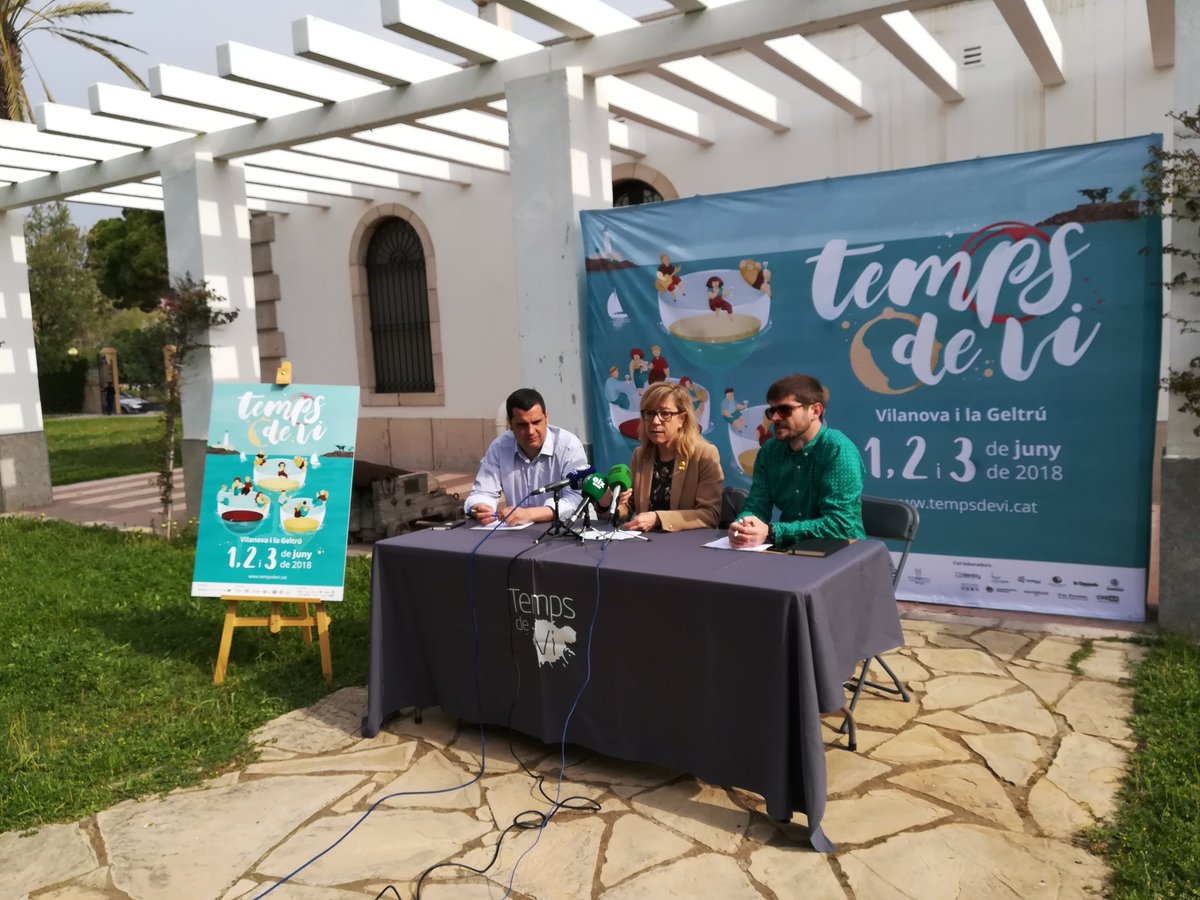 ajuntamentvng's tweet image. Es presenta Temps de Vi 2018, amb més tastos i més protagonisme de la gastronomia i la cultura. L'alcaldessa de #VNG felicita els organitzadors, per un model de fira que ha encaixat i s'ha consolidat a la ciutat i el territori #tempsdevi #winelovers