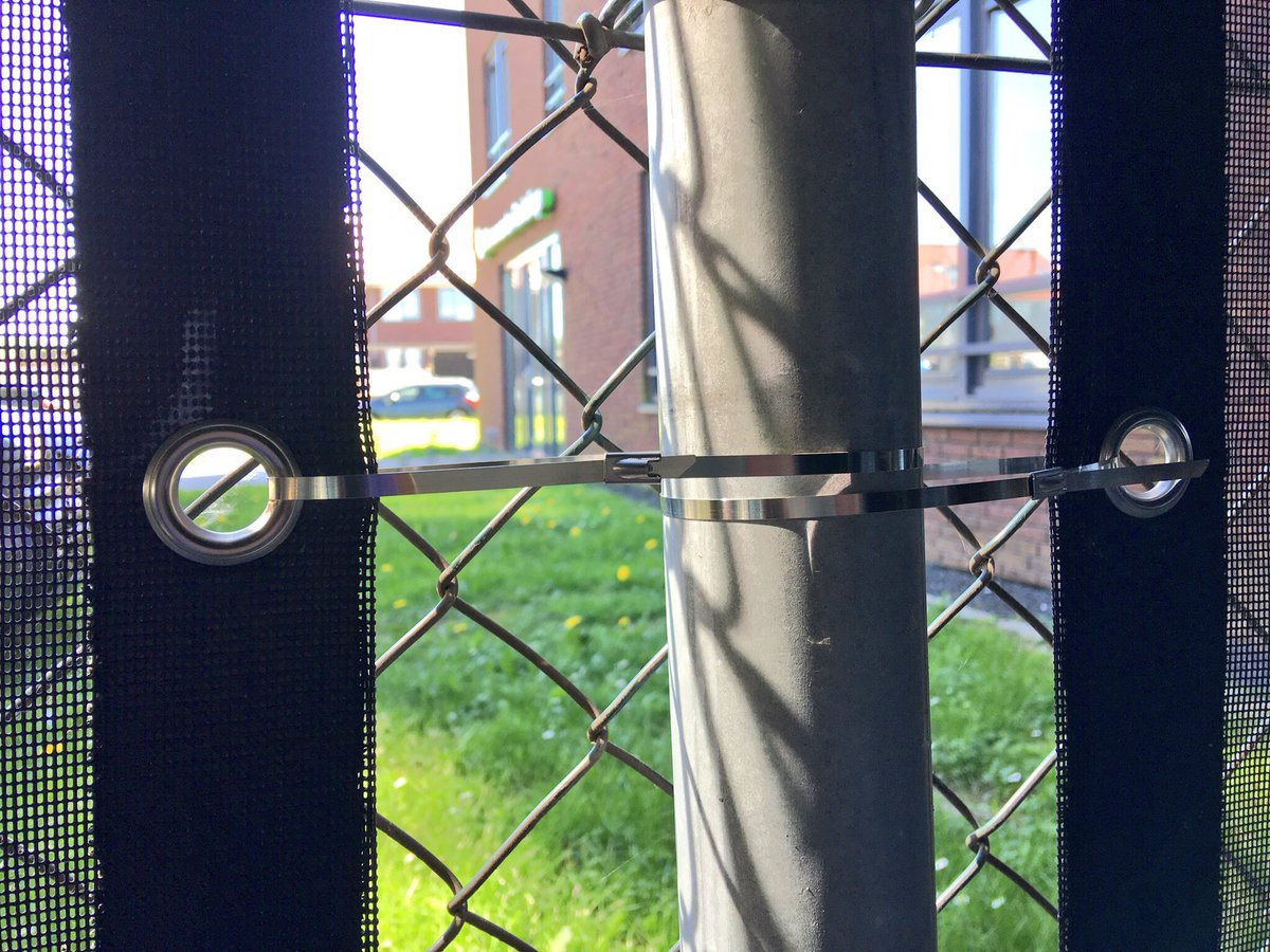 TripleFabrics's tweet photo. Nieuw de RVS Kabelbinders/Tiewraps. Ideaal om vele zaken vast te binden. Grote voordeel tov. de plastic Tiewrap:
+ Breekt niet met min temperaturen
+ Vele malen sterker
➜ https://t.co/gR0MkrnsUW
#kabelbinders #tiewraps #rvs https://t.co/DHI24xuqlN