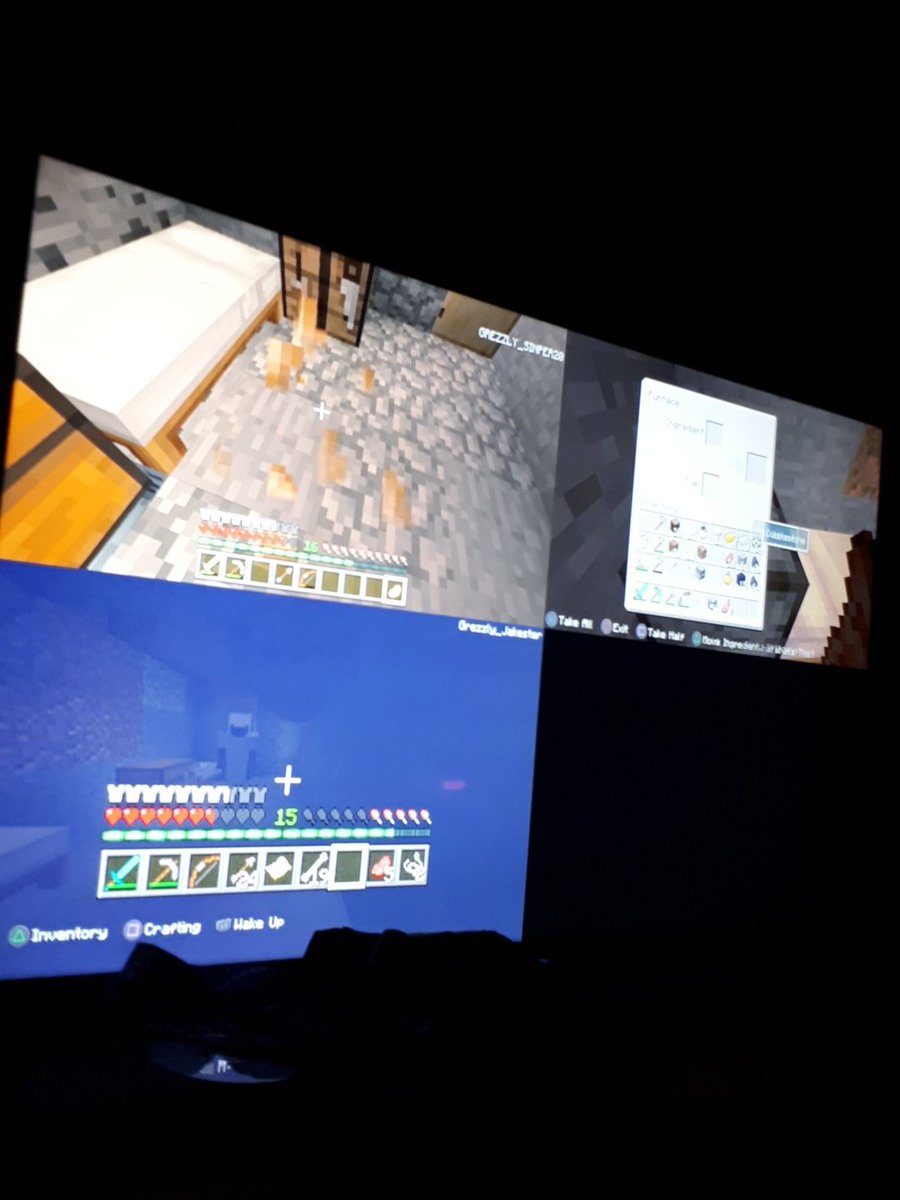 Jake_bears17's tweet photo. Playing mincraft with my bros lol still trying to survive in here. https://t.co/JDQ52j7xdQ