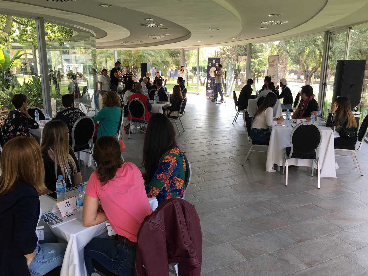 helpingbydoing's tweet photo. #proyectosqueenamoran #inspiraccion con @CruzRojaEsp @rscreativa y gracias a @LevelUpNegocios “un día para compartir emociones y lograr historias de futuro nuevas” #ProyectoMejores #rsc #impactosocial #impactoempresarial #valorcompartido #seguimoscreciendo https://t.co/shKfhjS0oH