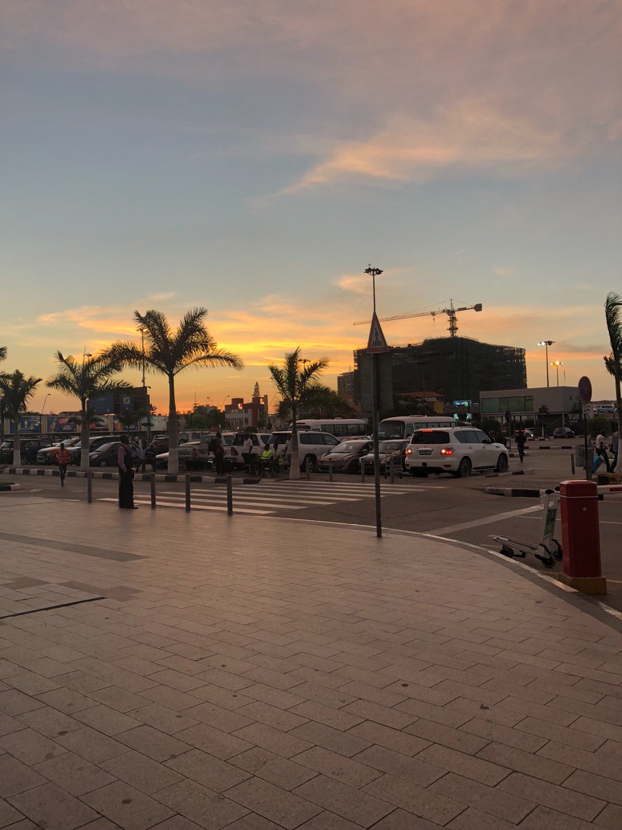 jeymasa's tweet image. Bom dia #Luanda ! 
You’ve been surprisingly good to me! 🤩 

#VisiterlAfrique
#Afritecture