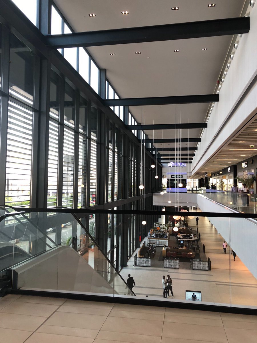 jeymasa's tweet image. Bom dia #Luanda ! 
You’ve been surprisingly good to me! 🤩 

#VisiterlAfrique
#Afritecture