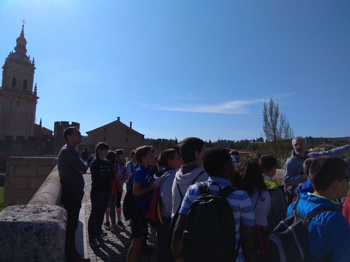 Los alumnos de 5° del <a href="/cfuentedelrey/">CEIP Fuente del Rey</a> en su salida didáctica a El Burgo de Osma.