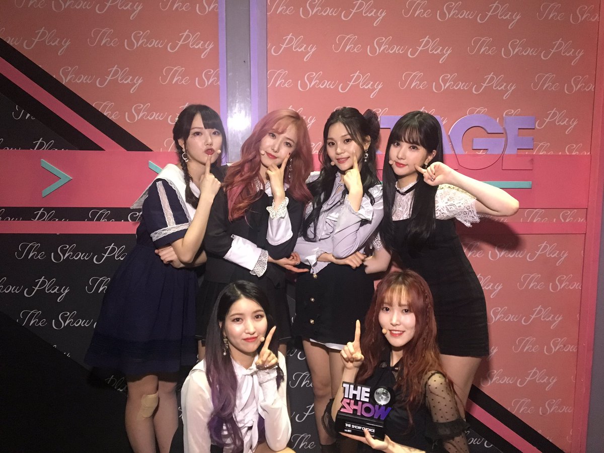 theshow_offcl's tweet photo. ⭐️5월 8일 더쇼초이스 주인공은? #여자친구 의 #밤 입니다!! 더쇼 초이스의 수상을 정말루 정말루 축하합니다!🌙  #여자친구 #더쇼 #THESHOW @GFRDofficial https://t.co/IHEfiTzyyA