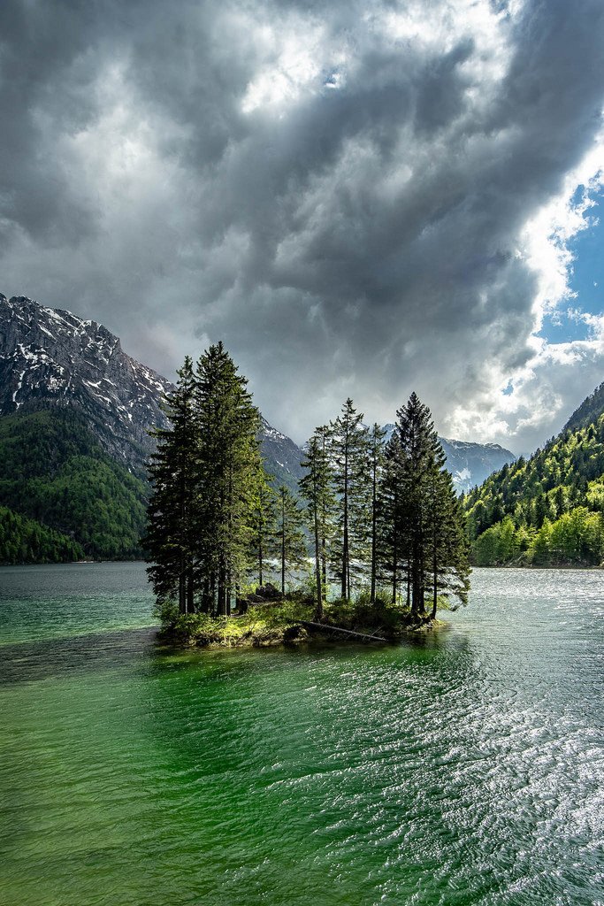 Nature_Travel_'s tweet photo. #travel #photography - Lago del Predil, Italy [OC][1365 x 2048] - MarkusFromTheLab from Reddit /r/EarthPorn - https://t.co/0ThQAXr1Hf https://t.co/9cPU6tF9ke