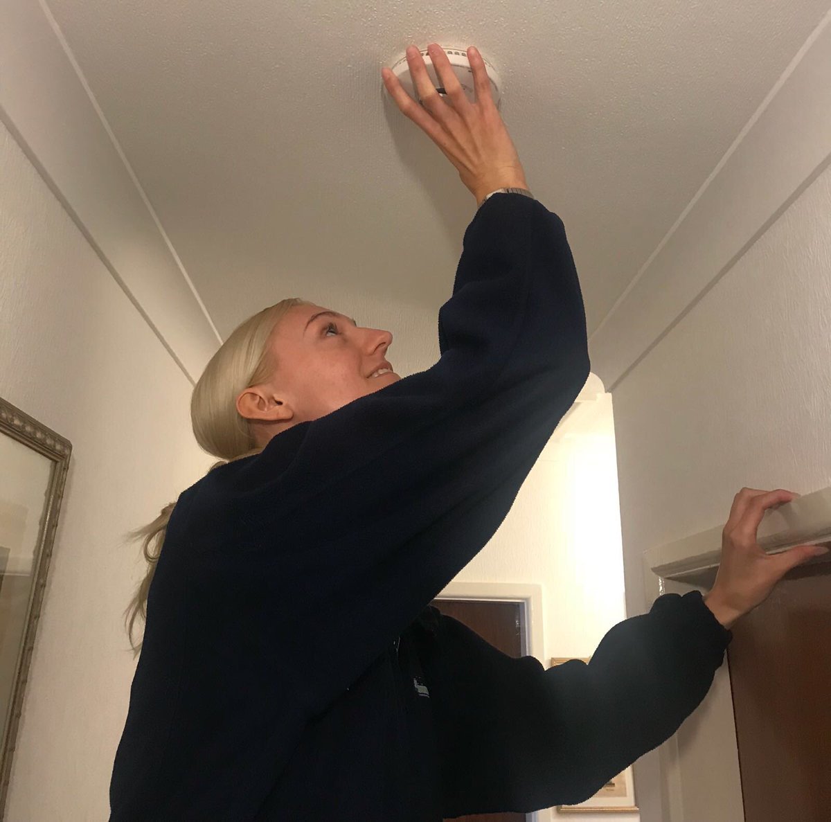 Feels like a Monday, but it's actually #TestItTuesday! 

Please check your smoke alarms are working. They could save your life!