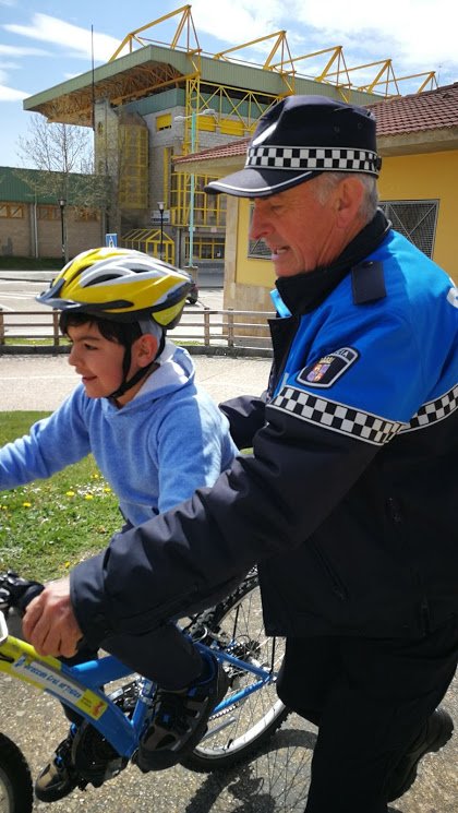 CEIP Fuente del Rey tweet media