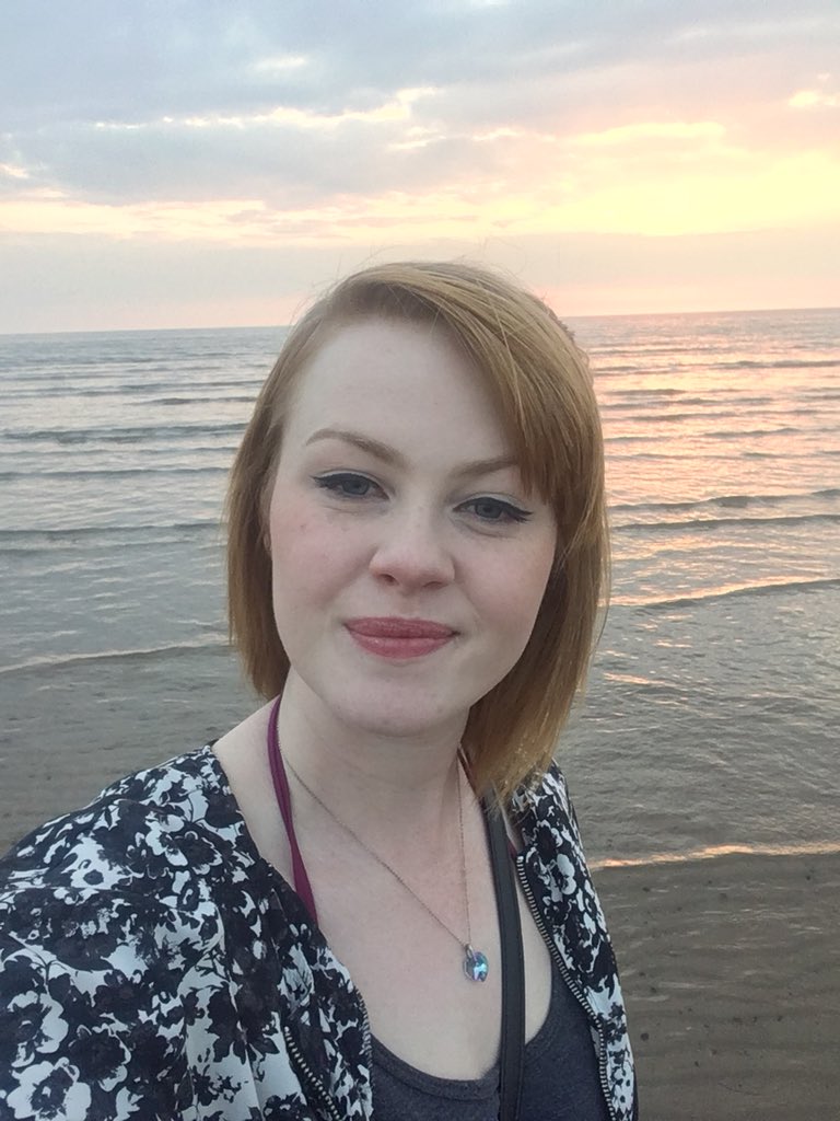 Jenniim94's tweet photo. Beach evening with the lads #oneofthelads #Tomboy #beach #sunset https://t.co/ecjDpe7wq3