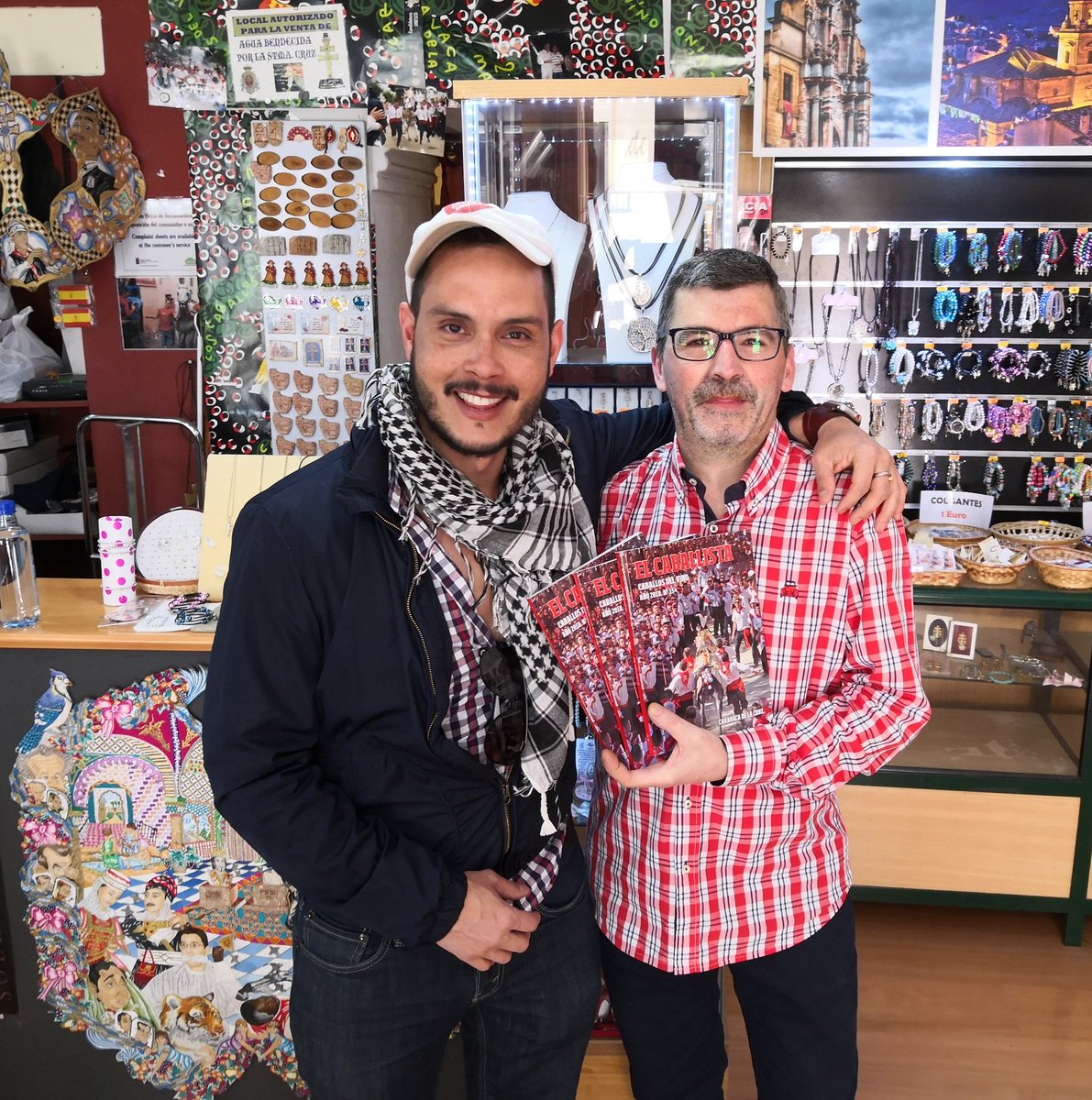 La revista "El caballista" viaja hasta <a href="/CaravacaMarket/">Caravaca Market</a> (Estados Unidos) de la mano del amigo Harry Pagancoss #CaravacaenFiestas <a href="/jupiter_P_C/">Peña Caballista Júpiter</a> <a href="/Mg85Diego/">Diego MartínezGarcía</a>