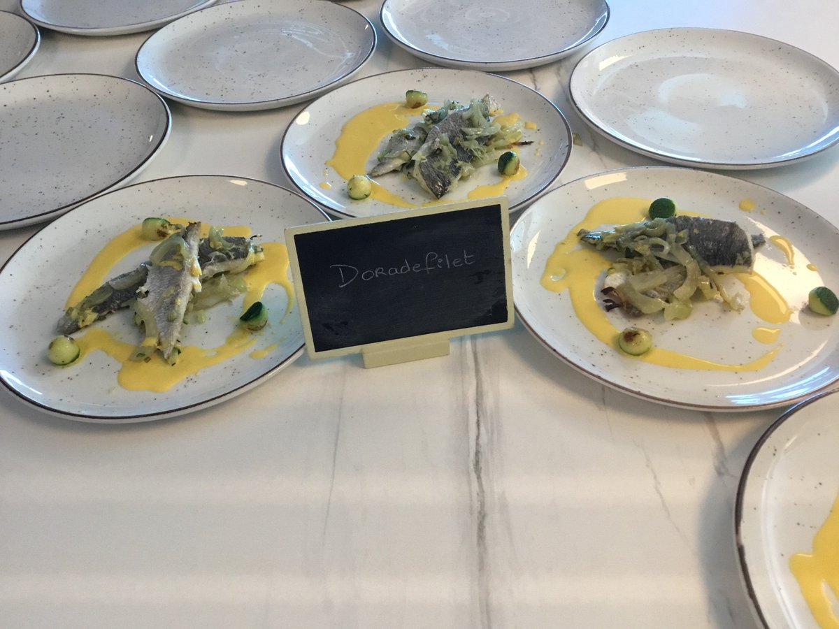 Bella Italia-bijeenkomst bij Veldboer Eenhoorn. Mediterra bracht iedereen in zomerse, Italiaanse sferen met heerlijke gerechten.