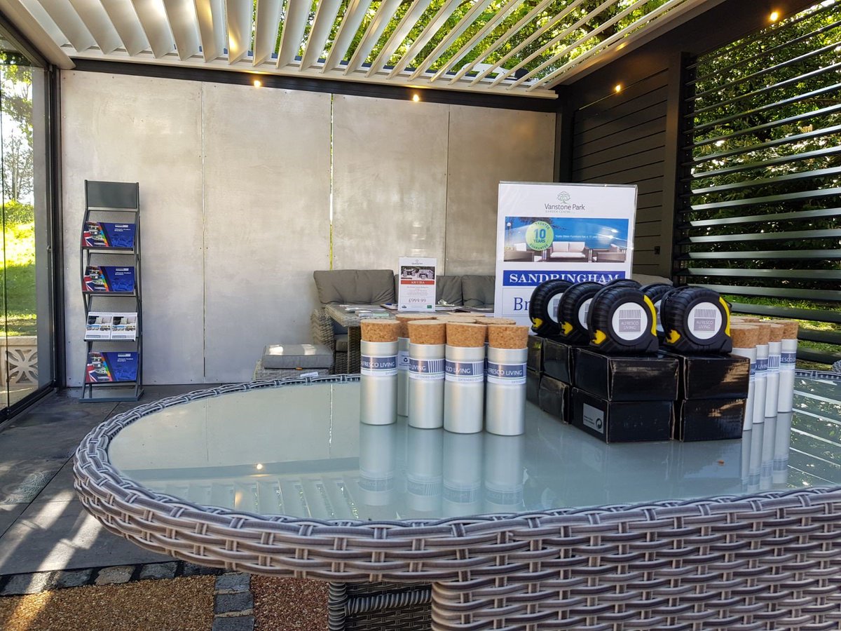 alh_info's tweet photo. Wow it was record breaking weekend in terms of the weather. Has the hot weather made you realise you need to create more shade in the garden?  Come and take a closer at our range of garden canopies at how showsites at Southdown and Vanstone Park. #gardencanopies #outdoorliving https://t.co/xAFkRq7TSM