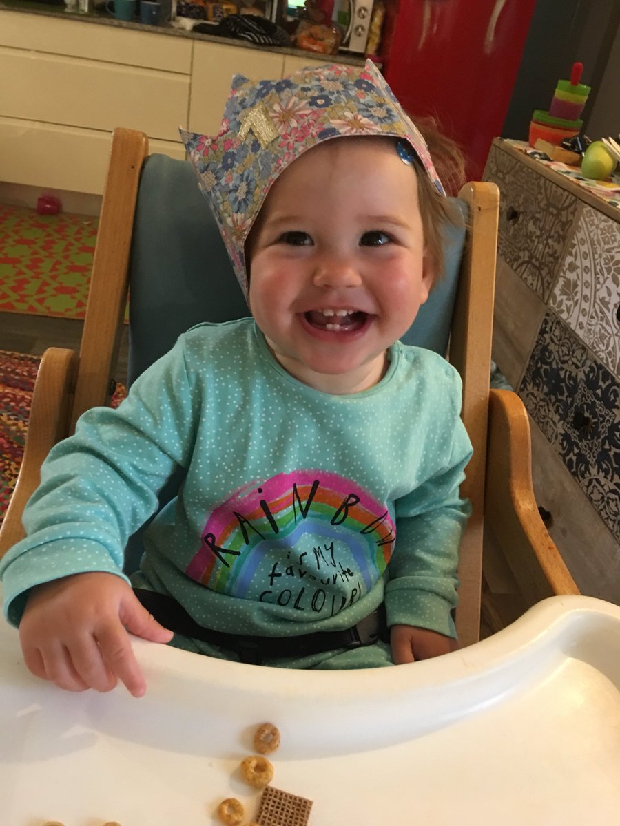 Edspire's tweet photo. The birthday baby! #ediesfirstbirthday #edieisone #babysfirstbirthday #ediemae #rainbowbaby https://t.co/utPLwFp6wC
