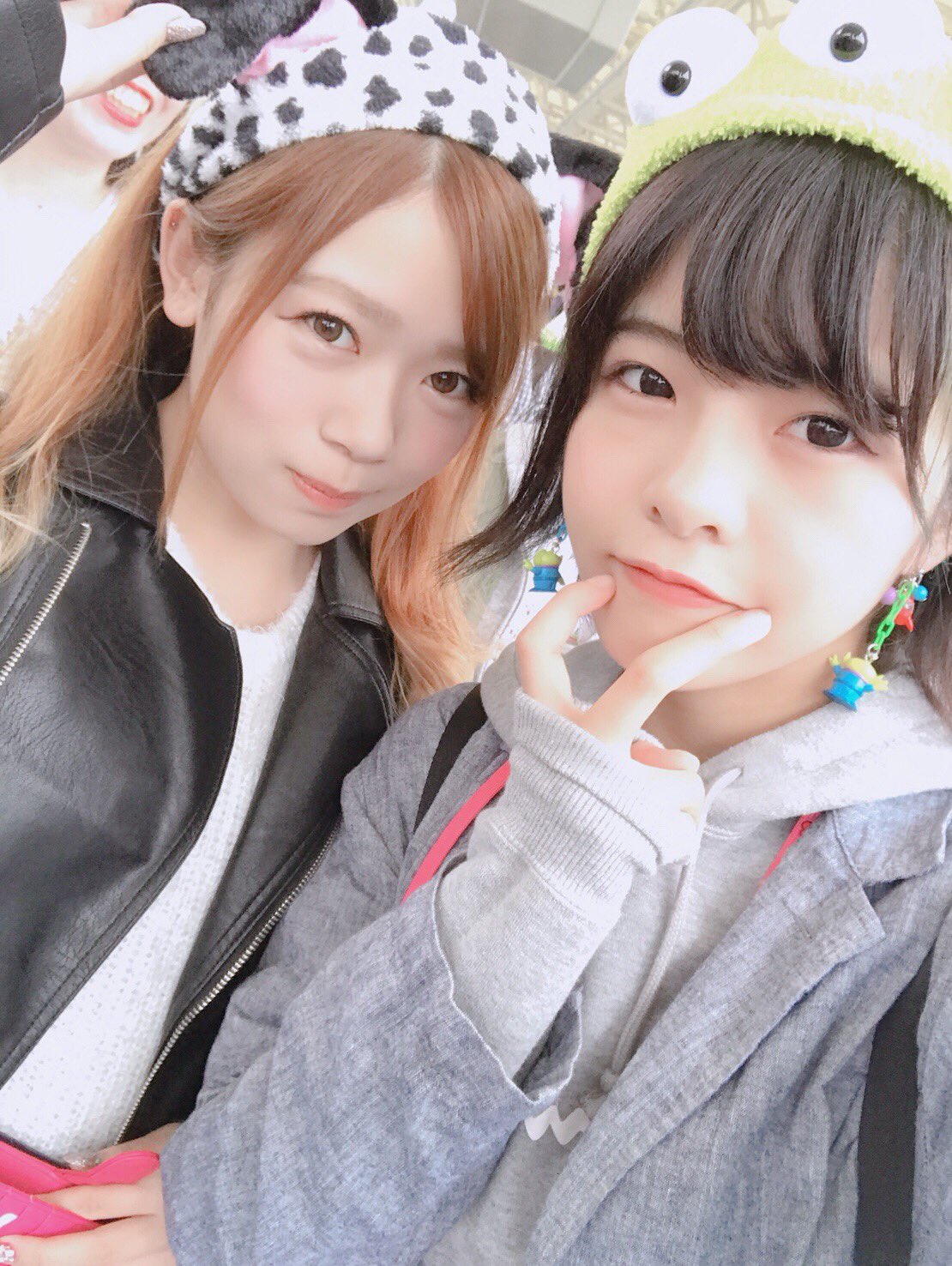 不知火ももか ロアエタ のんちゃんと ディズニーデートしてきたよ 乗りたいアトラクションに たくさん乗れたり 食べ歩きしたり 雨降ったけど めっちゃ楽しかった ᵕ のんちゃんは101匹わんちゃん 不知火はリトルグリーンメンの ヘアバンド
