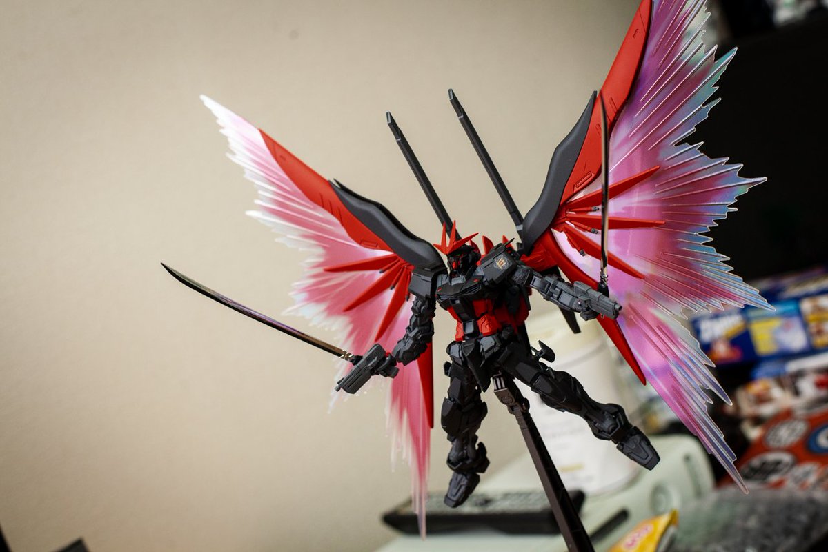GWを全消費してMGガンダムアストレイノワールDが完成。カラーリングの