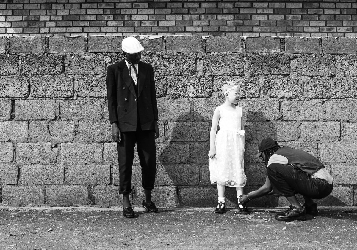 EyeInYouStyling's tweet photo. Caught on the job while working behind the scenes styling @TheSeriesmaker new series on albinos and equality. Our personal favorite project so far this year. π
#StopKillingAlbinos #EyeInYouStyling #TheFashionRelatives https://t.co/Q4tZ0NfIQv