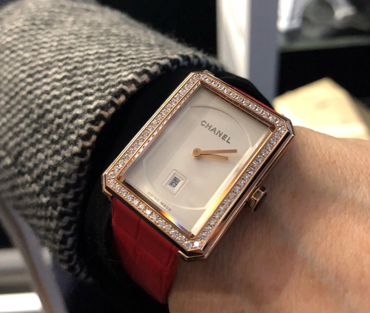 Eve's Watch tweet media