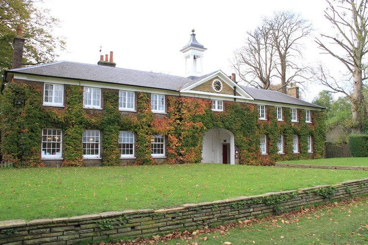 Chimni_Wiki's tweet image. Marble Hill was built for Henrietta Howard, mistress of the Prince of Wales - later King George II - and literary socialite. The Palladian style house and gardens were intended as an Arcadian retreat from crowded 18th-century London #WestLondon #HouseMuseums