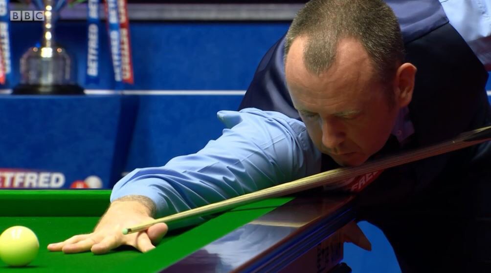 ODDSbible's tweet photo. - Enjoyed a 3am kebab the night before the final 
- Took a bag of Wine Gums &amp; Minstrels from a fan during the final
- Executed important shots with his eyes closed
- Arrived to his press conference naked
- Spent the rest of his night out drinking

Mark Williams, what a man 🏆🍻😂 https://t.co/UUShFmYHWl
