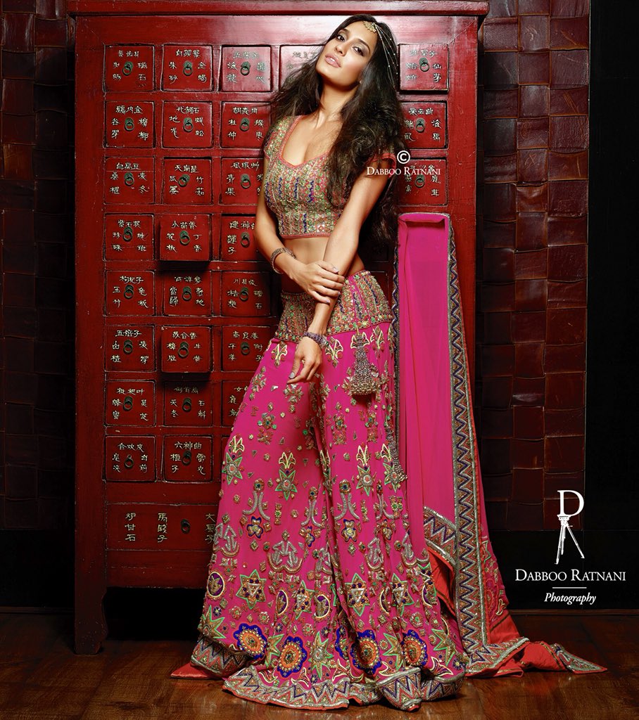 DabbooRatnani's tweet photo. 🧝♀️🌸 Stunning @HaydonLisa For An Editorial 📸 @DabbooRatnani @ManishaDRatnani @Dabboo #dabbooratnaniphotography #editorialphotography #fashionphotography #dabbooratnani #manishadratnani #gorgeous #lisahaydon #dabboodaily #drnews #dabboomoments #dabbooarchives #🌈 #dabboo https://t.co/B9LAcyzbyl