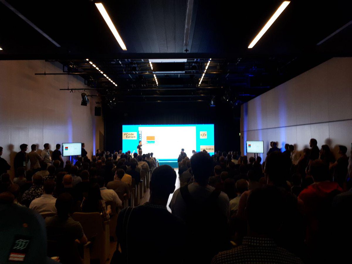 code_europe's tweet photo. Full house of people at @code_europe in Cracow! @RyanTownsend from @shiftcommerce is talking on "Building fast websites against all odds", @xeraa from @elastic - on "360° Monitoring of Your Microservices" and M. Forystek from @Groupon - on "Customer Service Decision Automation". https://t.co/ohavqENSpM