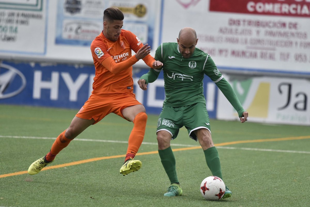 atmanchareal's tweet photo. 📆 Sabado, 12/05/2018
⏰19:30 ⚽️#3DivGrIX | J.42
🏟️ Estadio #LaJuventud
Atco. #ManchaReal 🆚 @VelezCF 
💚#YoSoyVerde #ConLaMismaIlusión 

#YoSoyVerde 💚 https://t.co/ekppcGvNWB