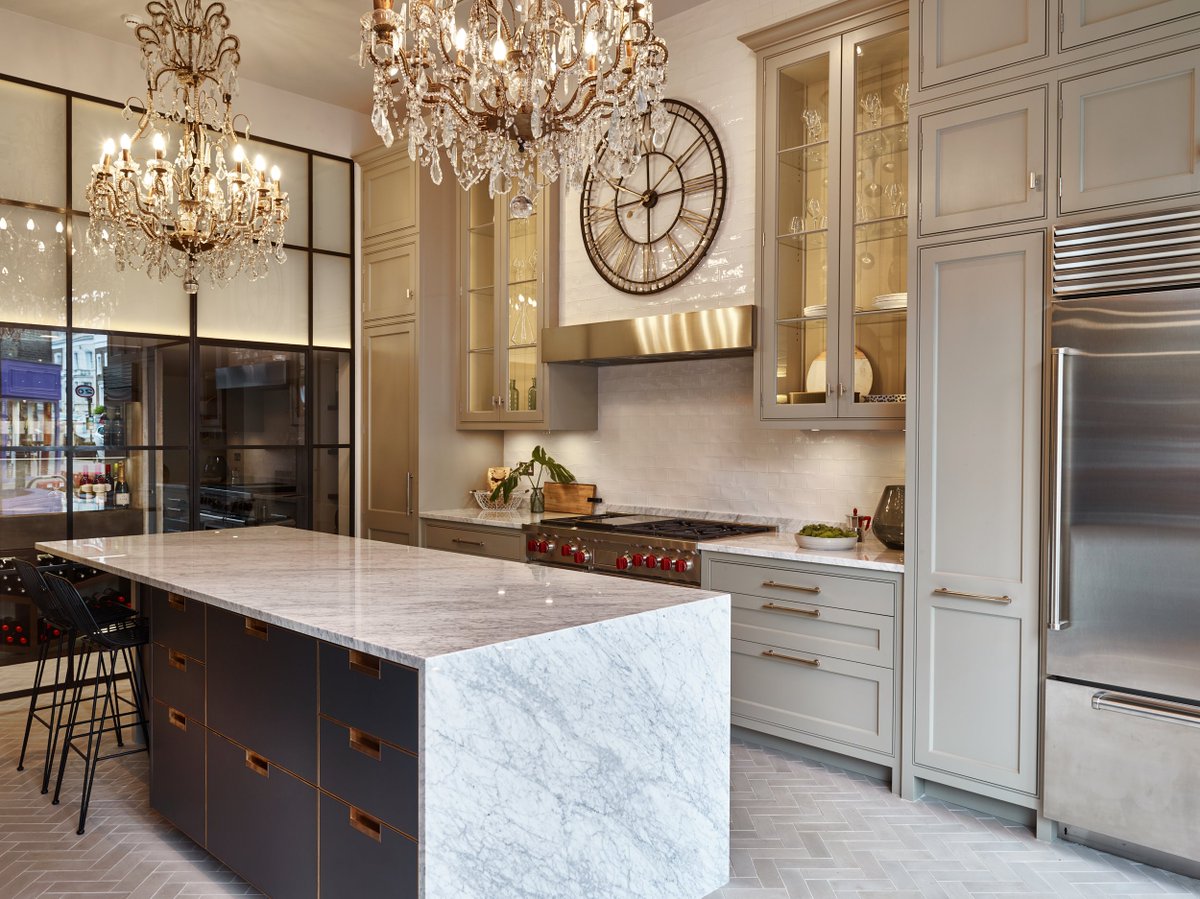 BellsCommercial's tweet photo. Our tenants Kitchens by Holloways have opened their new showroom at 67 Northcote Road and it looks stunning  @NappyValleyNet @LoveBattersea1 @northcoteroad @NorthcoteSw11 https://t.co/Q35ivQqAaA